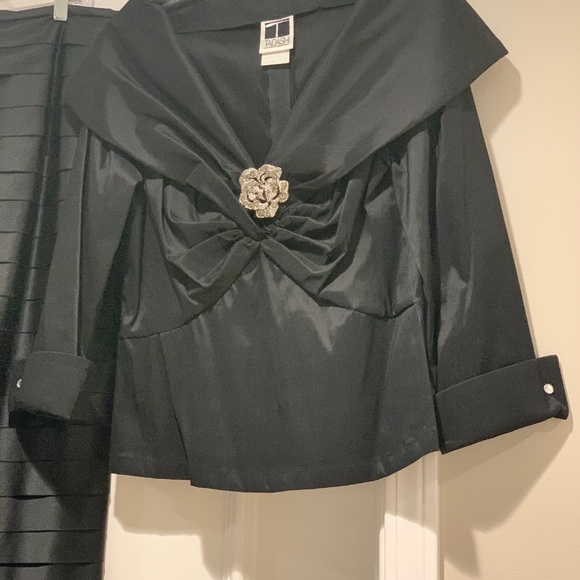 Top - Picture 3 of 6